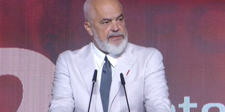 Avioni ynë i shpëtimit: Rama për zjarret - Ndihma ajrore ka ardhur nga BE