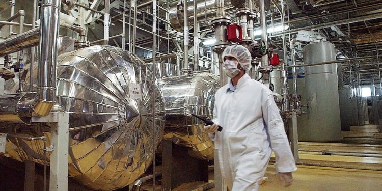 BE: 30 Ditë për të Gjetur Zgjidhje për Programin Bërthamor të Iranit