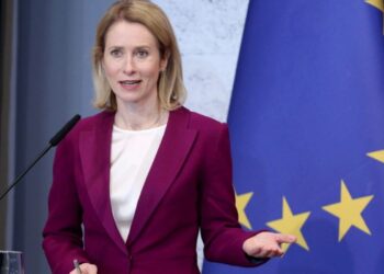 “BE përkrah veprimet e SHBA-së për arritjen e paqes”, Kallas: Ndihmë për Ukrainën dhe shtim i presionit ndaj Rusisë