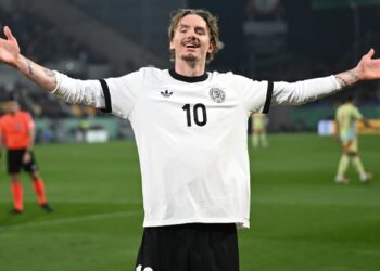 Bayern hapi bisedimet për talentin e sulmit gjerman, rivalët e klubit refuzojnë ofertën e parë të kampionëve të Bundesligës.