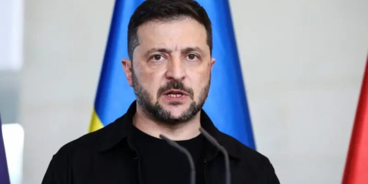 Bisedë e gjatë pas takimit me Putin, Trump kontakton Zelensky-n