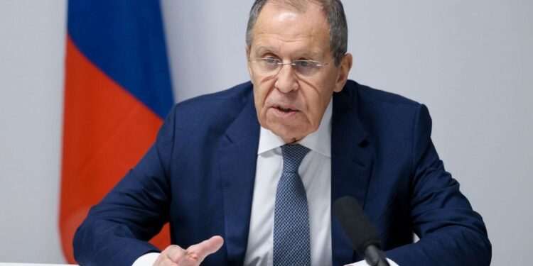 Bisedimet për paqe: Lavrov thotë se Europa është ngadalësuese në ndihmën për ndryshimin e qëndrimit të Trump mbi Ukrainën!