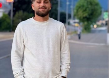 Boksieri shqiptar, me bluzën e Arkanit, rreh në Zyrich djalin e kriminelit serb