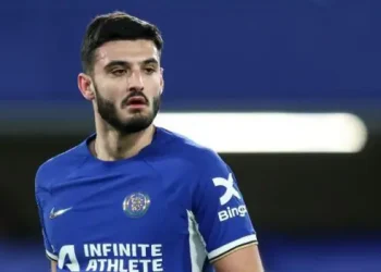 Broja te Burnley, zbulohet shuma e madhe që Chelsea fitoi nga shitja e sulmuesit