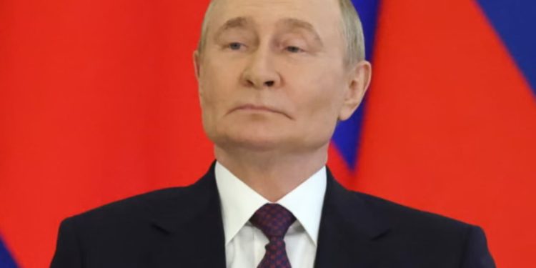 Çfarë pritet të ndodhë? Eksperti: Samiti SHBA-Rusi ofron legjitimitet për Putinin në arenën ndërkombëtare.