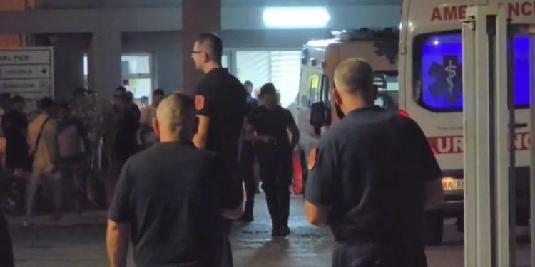 Dinamika e ngjarjes në Fier: Një person tenton të vrasë me thikë, plagoset vëllai i tij.