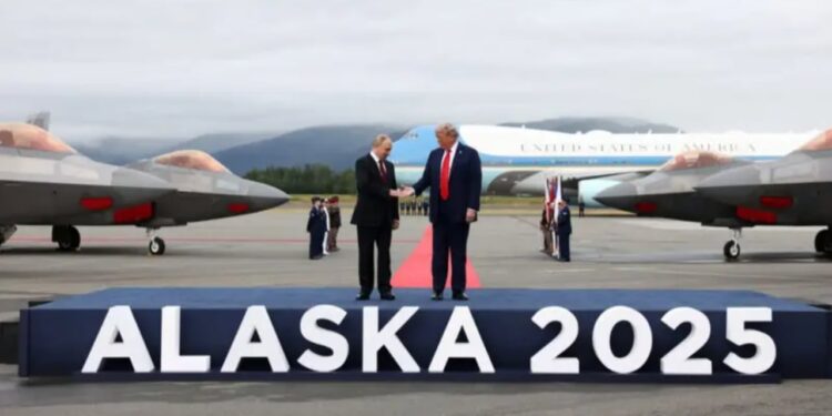 “Do të pranoni një armëpushim?”, Presidenti Putin shmang pyetjet e gazetarëve.