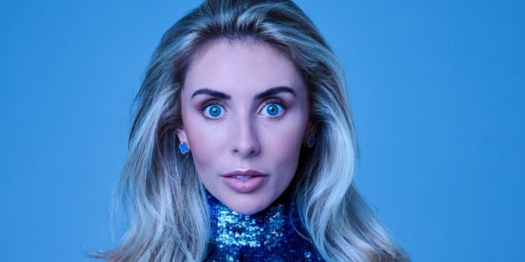 Dokumentar mbi Bonnie Blu, e cila kishte marrëdhënie seksuale me 1.057 burra në 12 orë, shkakton reagime në Britani! ‘Task Forca’ për pornografinë kërkon…