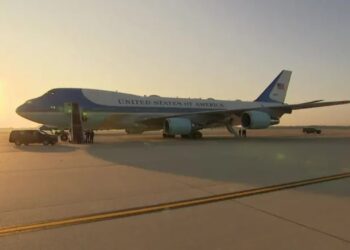 Donald Trump nis udhëtimin drejt Alaskës, postimi i Presidentit të SHBA nga “Air Force One”