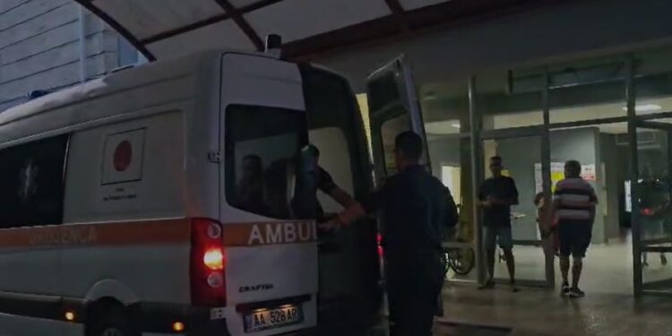 EMRI/ 27-vjeçari goditet me thikë, kush është autori që u lëndua gjithashtu? 41-vjeçari sapo kishte dalë nga burgu.