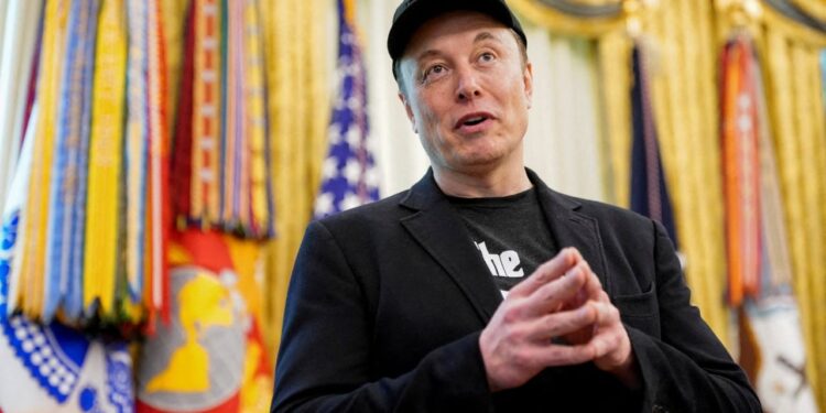 Elon Musk akuzon Apple dhe OpenAI: Komplot për të krijuar monopol në tregun e Inteligjencës Artificiale.