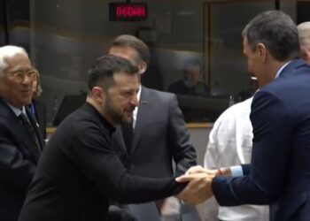 Evropa mbështet Zelenskyn! Trump njofton takimin me Putinin, ndërsa presidenti ukrainas takohet me Von Der Leyen.