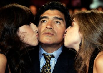 Fëmijët e Maradonës fitojnë një gjyq miliona dollarësh për emrin e legjendës argjentinase ndaj motrave të tij
