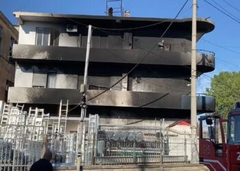 Flakë në gomisterinë e Durrësit! Trafiku devijohet, Shkozeti pa energji elektrike në një pjesë të tij.