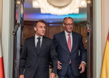 Franca dhe Gjermania forcojnë bashkëpunimin për mbrojtjen, ofrojnë ndihmë ushtarake për Ukrainën.