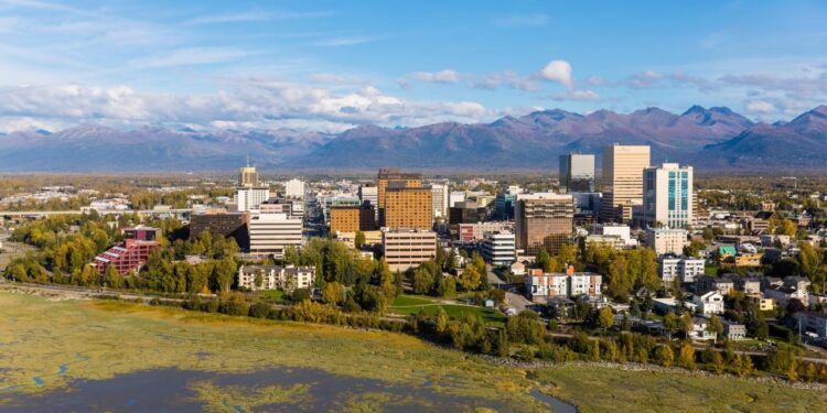 Frika për takimin Trump-Putin: Banorët e Alaskës reagojnë me satirë mbi çmimet e salmonit dhe manaferrave: Ju lutem, mos na shisni përsëri!