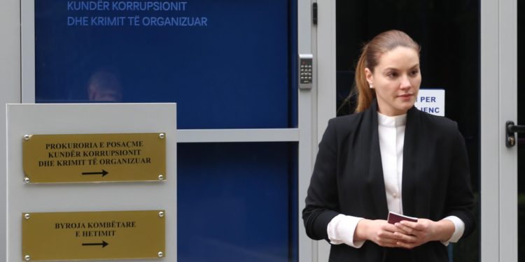 GJKKO i caktoi "detyrim paraqitje", Ajola Xoxa paraqitet në SPAK