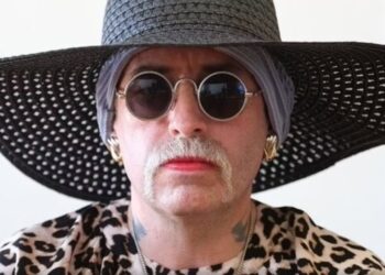 Gjermani 55-vjeçar me pikëpamje neo-naziste e homofobike, zgjidhet të bëhet transgjinor për të kaluar në burgun e grave.