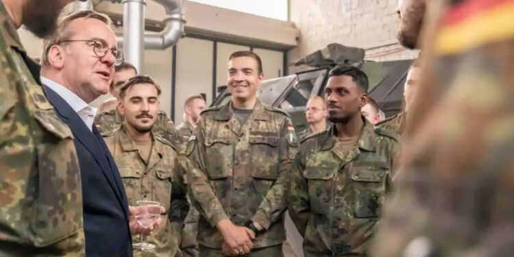 Gjermania: A do të bëhet i detyrueshëm shërbimi ushtarak?