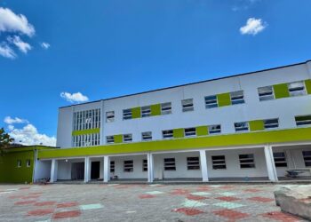 “Gjimnazi 'Jani Nushi' në Lushnjë do të hapë dyert në shtator, Rama: Kushtet e përshtatshme për nxënësit dhe mësuesit”