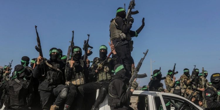 Hamasi paralajmëron Izraelin: Nëse sulmoni qytetin e Gazës, pengjet do të përballen me kërcënime të njëjta si luftëtarët tanë.