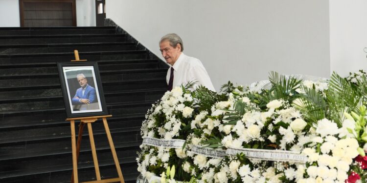 Homazh për Artur Zhejin, Berisha: Një zë i veçantë në analizat e tij, figurë e njohur në gazetari