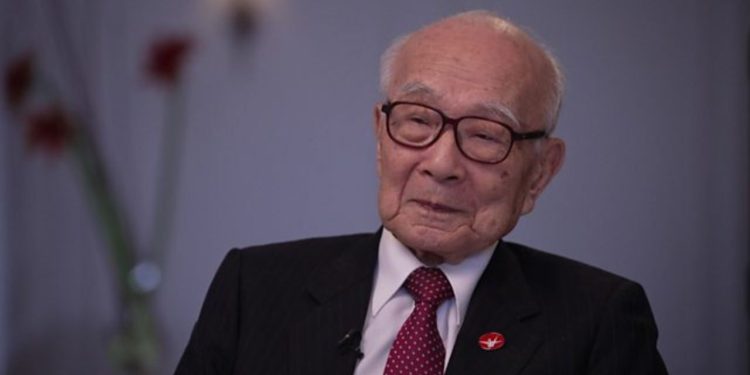 I mbijetuari i Nagasakit tregon tmerrin e bombës atomike dhe paralajmëron për brezat e ardhshëm: T’i eliminojmë armët e luftës para se ato të na eliminojnë ne