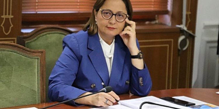 Dhurata Çupi: PD në ditën më të vështirë, e përçarë dhe e lodhur, të ndryshojë partia nën udhëheqjen e Berishës!