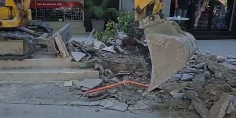 Lirimi i hapësirave publike, Rama ndan pamje nga aksioni: Jo vetëm ngrehinat e hekurit por edhe platformat nën to do të zhbëhen hap pas hapi!