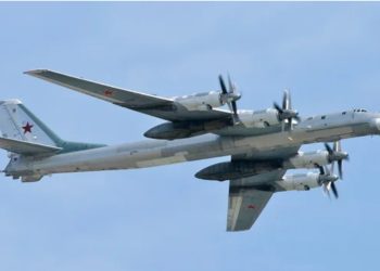 A po shkohet drejt një përplasjeje? Putini “i përgjigjet” nëndetëseve të Trump, zhvendos katër bombardues bërthamorë Tupolev pranë Evropës