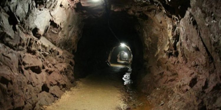 EMRI/ E rëndë në Bulqizë/ Masivi i mineralit e zë poshtë, humb jetën minatori