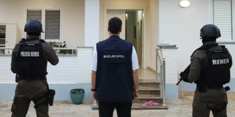 Trafik kokaine dhe pastrim parash/ Europol për goditjen e grupit kriminal të Franc Çopjas: Në një nga dërgesat e drogës objektivi kryesor mori mbi 40 mln dollarë