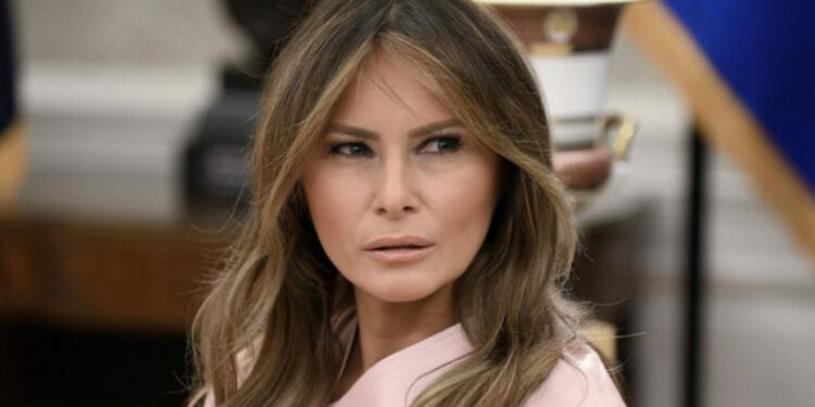 “Është koha”, letra e Melania Trump drejtuar Putinit: Me vetëm një nënshkrim mund ta riktheni të qeshurën melodioze të fëmijëve! Mund të bëni më shumë sesa t’i shërbeni vetëm Rusisë