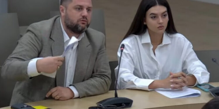 Kolegji Zgjedhor pushon çështjen e Andia Ullirit, mandati i mbetet Arjan Ndojës