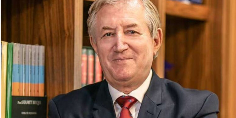 Kërcënohet me jetë për shkak të detyrës botuesi i News24 dhe Panorama Group