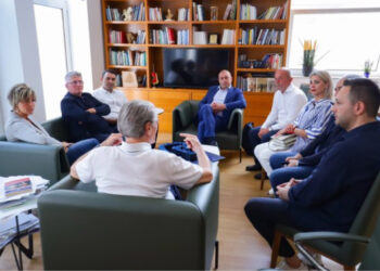 “Takimi ishte i frytshëm dhe inkurajues”/ Berisha takim me deputeten italiane Erica Mazzetti: Bëhuni avokate e demokracisë shqiptare te ndërkombëtarët