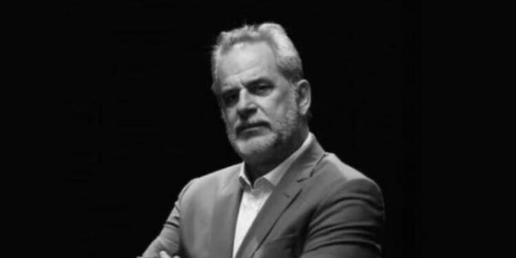 Lamtumira për Artur Zhejin/ Ceremonia e homazheve mbahet sot te Universiteti i Arteve të Bukura