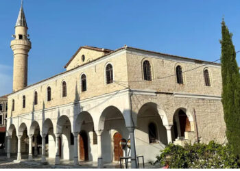 Të drejtat e grave në Turqi në shënjestër të autoritetit fetar, prej javësh ofrohet një interpretim jashtëzakonisht i rreptë i Kuranit