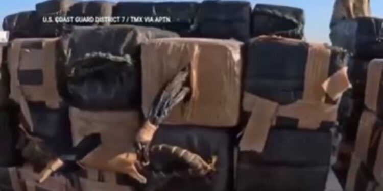 VIDEO/ 7 operacione në 20 ditë/ Sekuestrohen 10 ton drogë në Ekuador, në pranga 18 persona