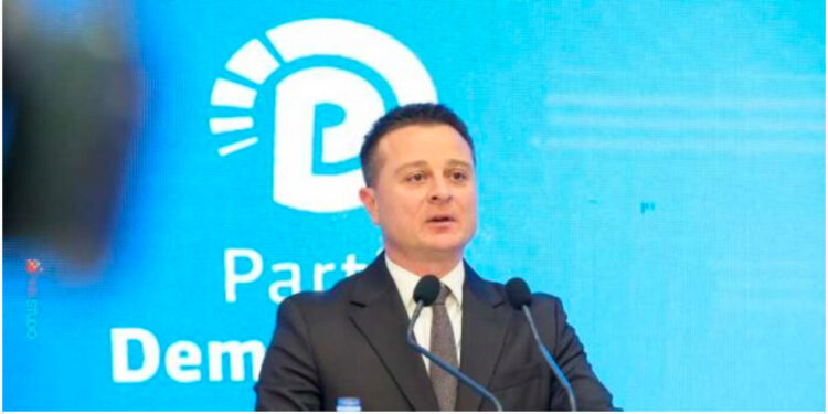 Lajmet e sajuara për “ikje” nga PD janë skenar i Ramës, por Vlora nuk mashtrohet!