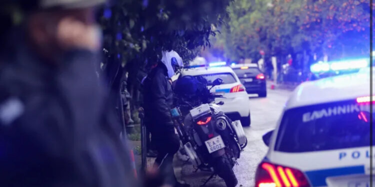 EMRI/ Kapet në Athinë shqiptari i kërkuar për tentativë vrasje nga Interpol Tirana