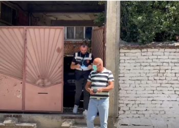 60-vjeçari u gjet i dekompozuar në banesën e tij në Korçë, vëllai: Nuk kishim komunikuar prej muajsh