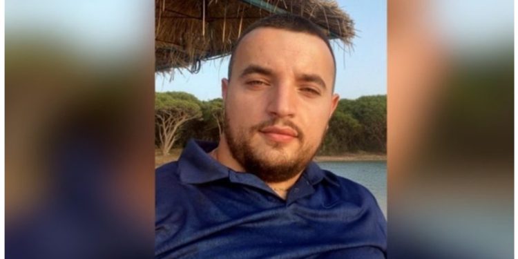 Mori 1 mijë euro për të mos hequr tendën e lokalit, ky është inspektori i IMT-së që u iku efektivëve me “Audi”, vendos të dorëzohet në Polici