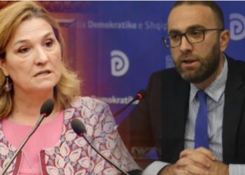 “Flutura që djeg krahët në zjarrin e fjalëve të veta”