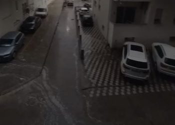 Stuhia godet edhe Lezhën, rrugët në Shëngjin kthehen në rrjedhë lumi