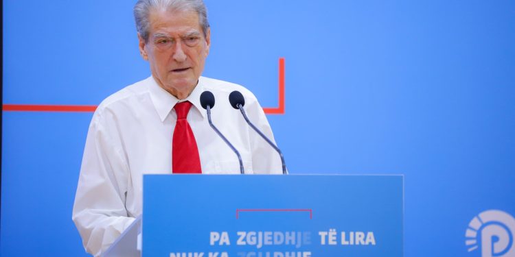 Igli Hasani kërkon rishikimin e raportit për zgjedhjet e 11 majit