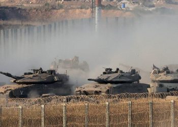 Izraeli intensifikon rrethimin e Gazës, ministri i mbrojtjes paralajmëron për shkatërrim të plotë.