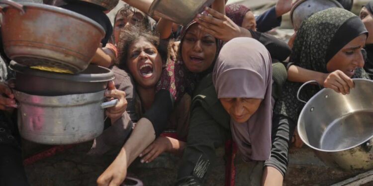 Izraeli po planifikon një ofensivë të re në Gaza dhe paralajmëron për zhvendosjen e palestinezëve nga zonat e konfliktit.