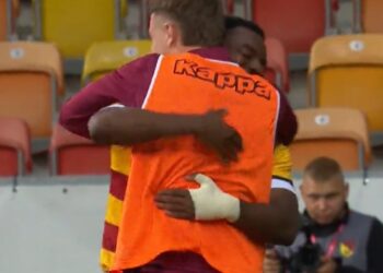 Jagiellonia-Dinamo Në Drejtim të Drejtë: Gabim i Rëndë në Mbrojtje, "Nëndetësja" Pëson Që në Minutën e Parë