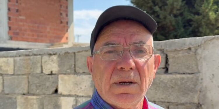 “Jemi të goditur, ishte një djalë i ri”, thonë fqinjët e 14-vjeçarit të vrarë me thikë: “Ishte në moshën e nipit tim.”